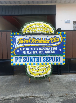 Papan Bunga Duka di Lolat