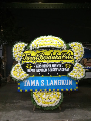 Papan Bunga Duka di Lolat