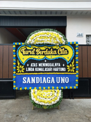 Papan Bunga Duka di Lolat