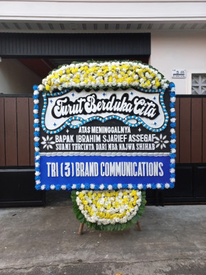 Papan Bunga Duka di Lolat